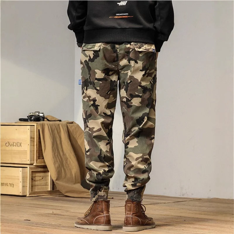 Herren Army‑Utility Cargo‑Jogger aus Baumwoll‑Twill mit aufgesetzten Klapptaschen und elastischen Bündchen Drune