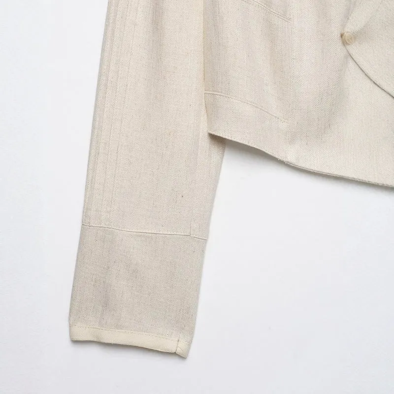 Damen Cropped-Jacke aus Leinenmix mit Stehkragen, Zierknopfleiste und Rüschendetail Drune