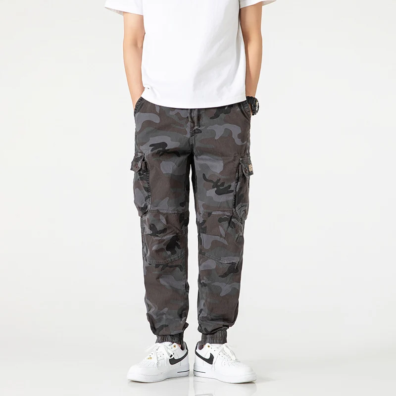 Herren Taktische Cargo‑Jogginghose im Camouflage‑Military‑Look mit Tunnelzugbund, Knieabnähern und Multifachtaschen Drune