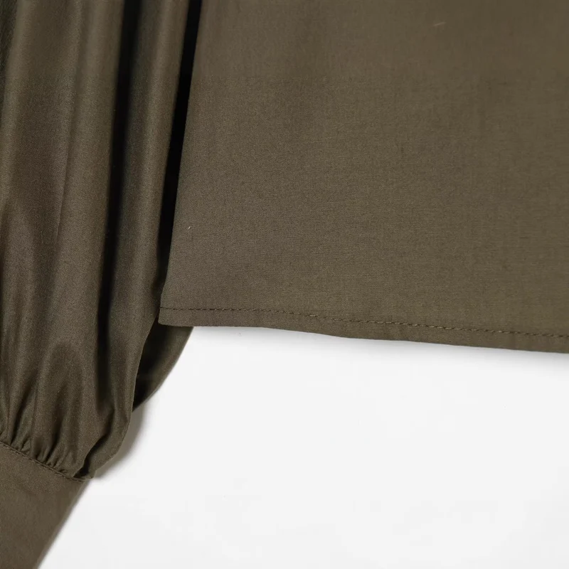 Damen Bluse mit weiten Ballonärmeln und verdeckter Knopfleiste Drune