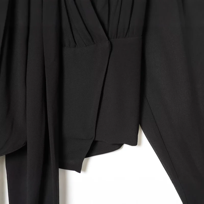 Damen Bindebluse mit Plissee-Details und Schluppe Drune