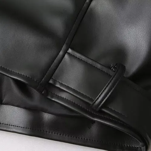 Damen Bikerjacke aus veganer Lederoptik mit Taillengürtel und asymmetrischem Reißverschluss Drune