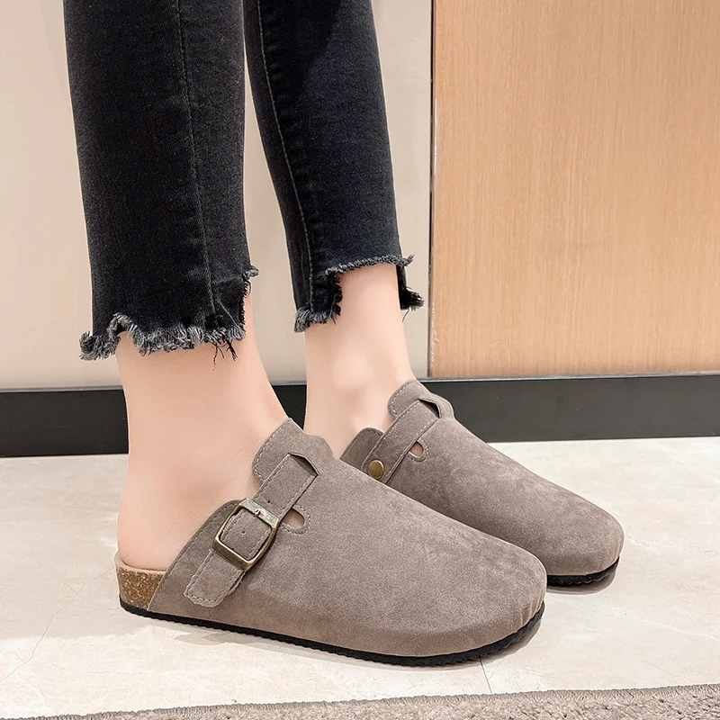 Herren Wildleder Clog mit ergonomischem Kork-Fußbett und verstellbarer Metallschnalle Drune