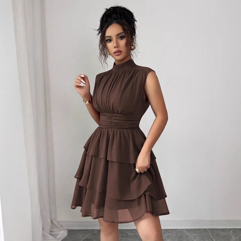 Damen Ärmelloses Chiffon-Stufenkleid mit Stehkragen und taillierter Raffung Drune