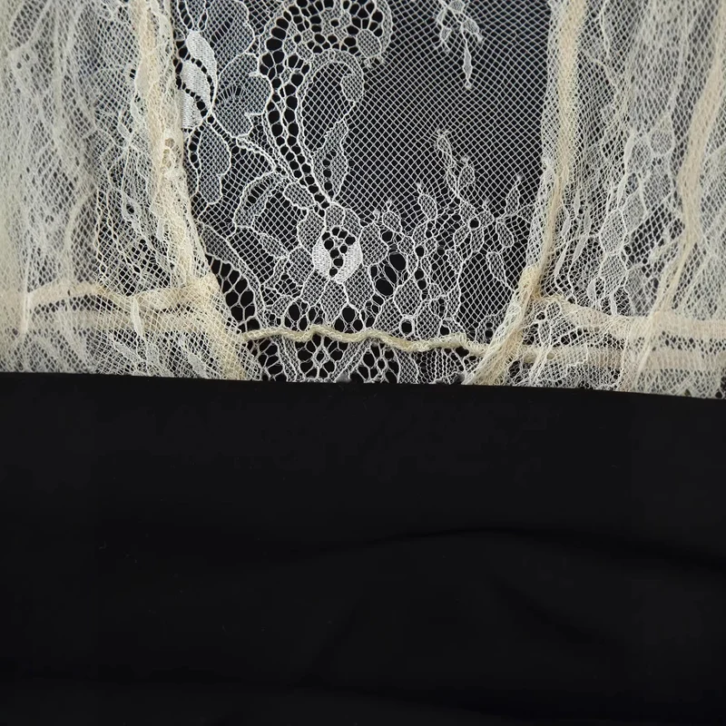 Damen Elegantes Slipkleid mit Spitzen-Overlay, Stehkragen und Volantärmeln Drune