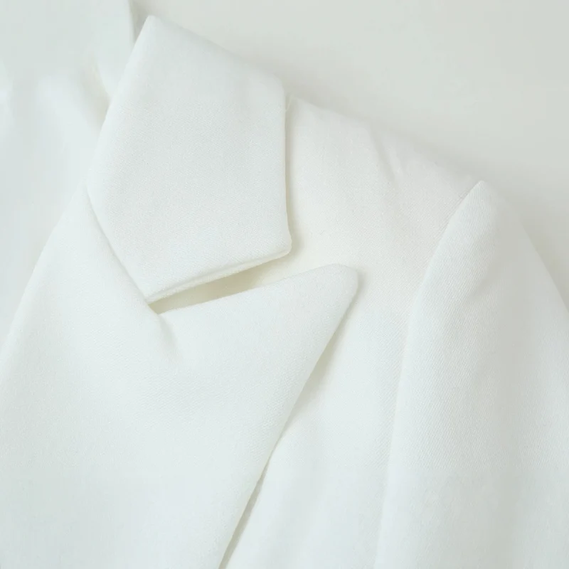 Damen Doppelreihiger Longline-Blazer mit Schalkragen und goldenen Zierknöpfen Drune