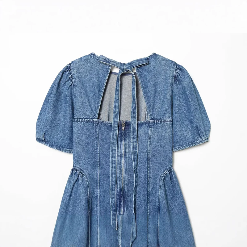 Damen Denim-Kleid mit Puffärmeln, Teilungsnähten und ausgestellter A-Linie Drune