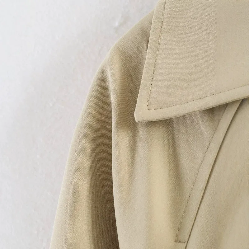 Damen Cropped-Trenchjacke im Boxy-Schnitt mit Tunnelzug-Taillierung und Oversized-Manschetten Drune