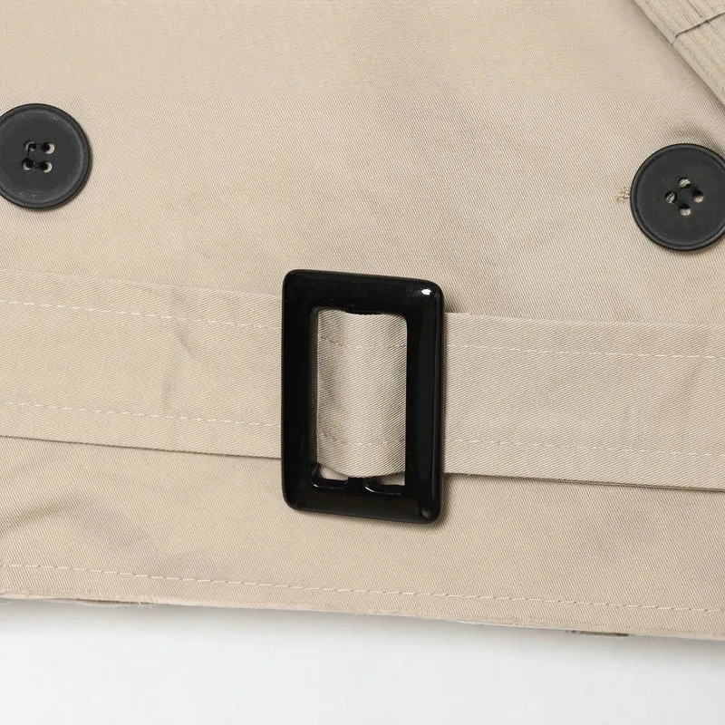Damen Cropped-Trenchcoat mit doppelreihiger Knopfleiste, Schulterklappen und Taillengürtel Drune