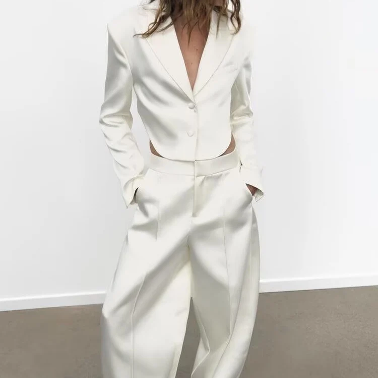 Damen Cropped-Kurzblazer mit abgerundetem Saum und Reverskragen Drune