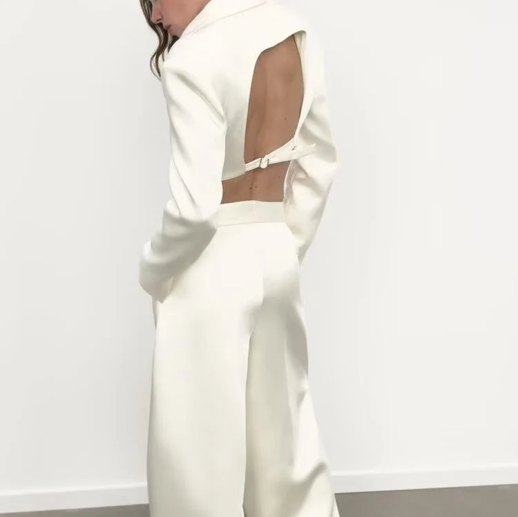 Damen Cropped-Kurzblazer mit abgerundetem Saum und Reverskragen Drune