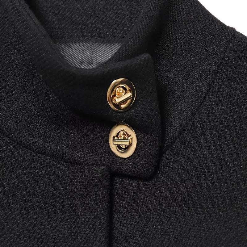 Damen Kurzes Cape‑Mantel mit Stehkragen, Taillengürtel und Zierknöpfen Drune