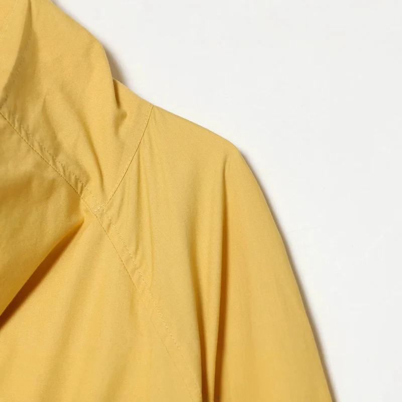 Damen Kurze wasserabweisende Übergangsjacke mit Funnelkragen, Tunnelzugsaum und Raglanärmeln Drune