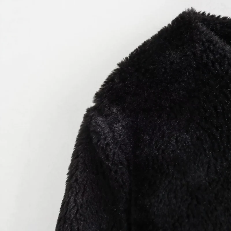 Damen Kurze Teddyjacke mit Knebelverschluss und aufgesetzten Taschen Drune