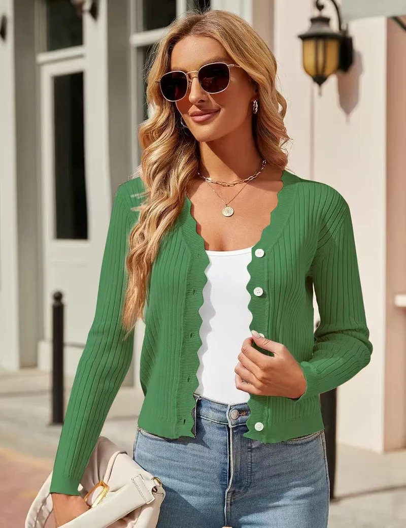Damen Elegante und figurbetonte Strickjacke Drune