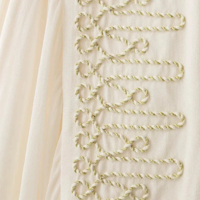 Damen Kurzbluse im Folklore‑Militärstil mit voluminösen Bischofärmeln Drune
