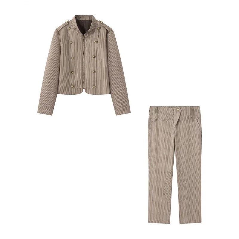 Damen Kurzblouson im Military‑Cut mit Stehkragen, Zierknopfreihen und Schulterpatten Drune