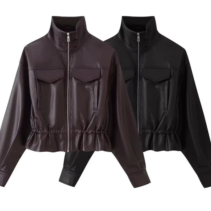 Damen Kurz geschnittener Kunstleder-Blouson mit hohem Stehkragen, Brustpatten und Tunnelzug Drune