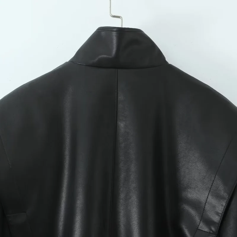 Damen Cropped Jacke im futuristischen Biker-Look aus veganer Lederoptik mit hohem Stehkragen und elastischem Saum Drune