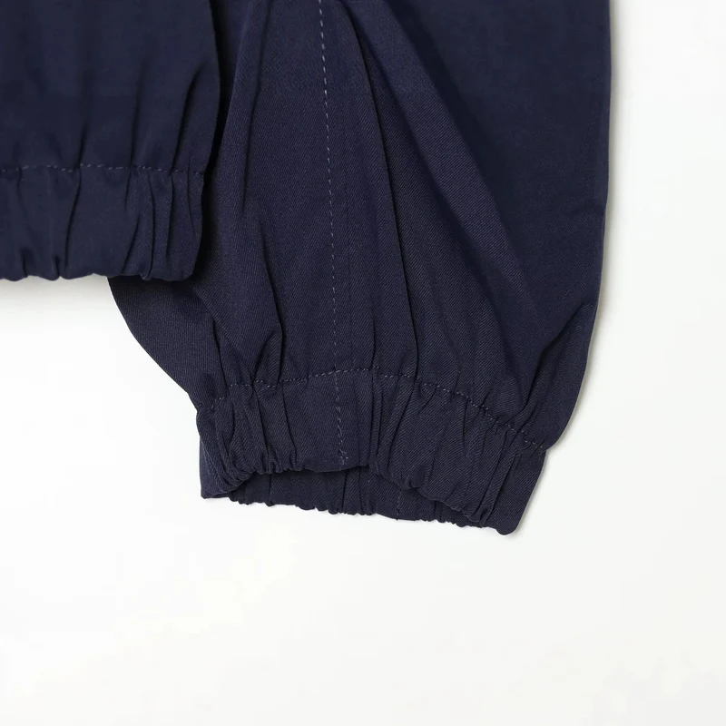 Damen Cropped Bomberjacke mit gerafften Ärmeln und hohem Funnelkragen Drune