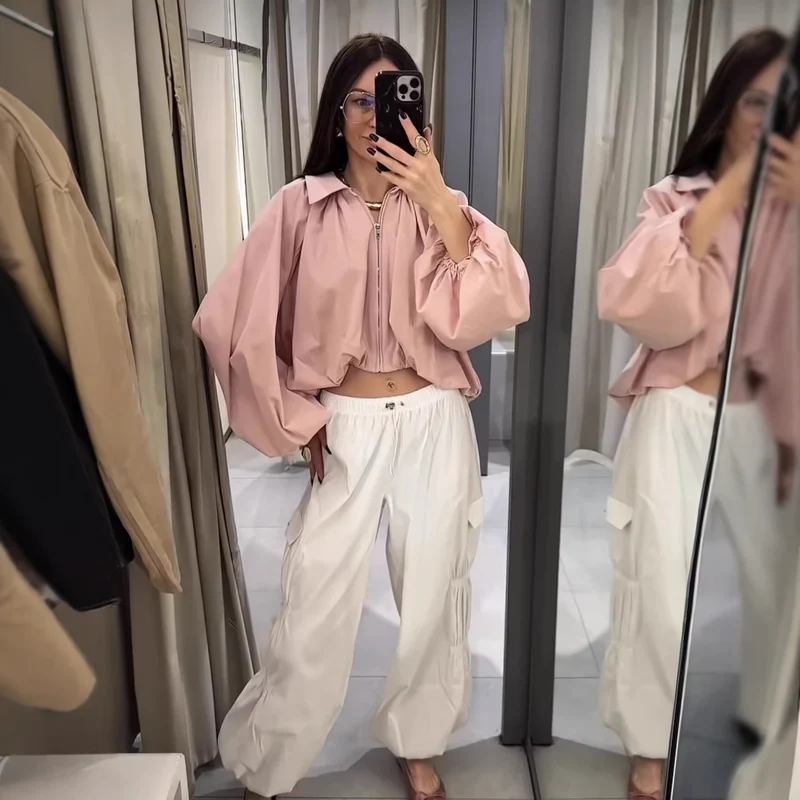Damen Cropped-Blusenjacke mit Hemdkragen, geraffter Passe und weitem Volumenärmel Drune