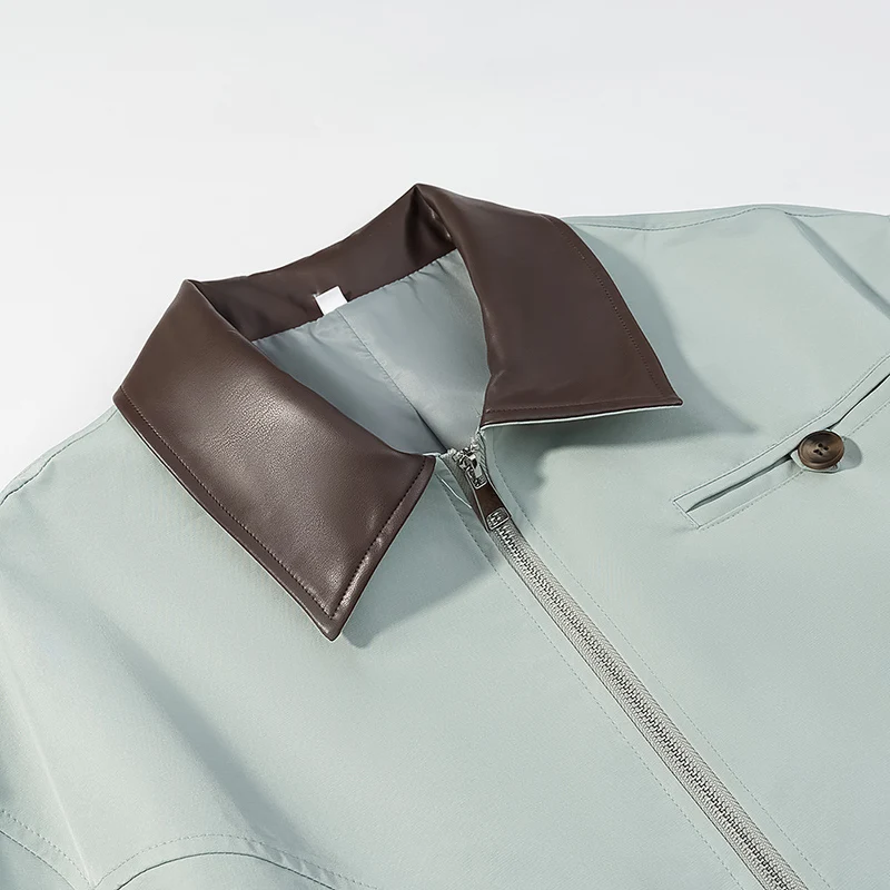 Damen Boxy-Übergangsjacke aus veganer Glattlederoptik mit kontrastierendem Hemdkragen und Pattentaschen Drune