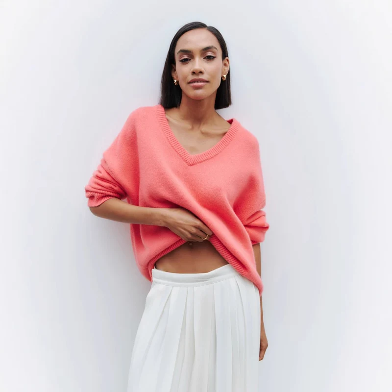 Damen Viskose-Pullover mit tiefem V-Ausschnitt und breiten Bündchen Drune