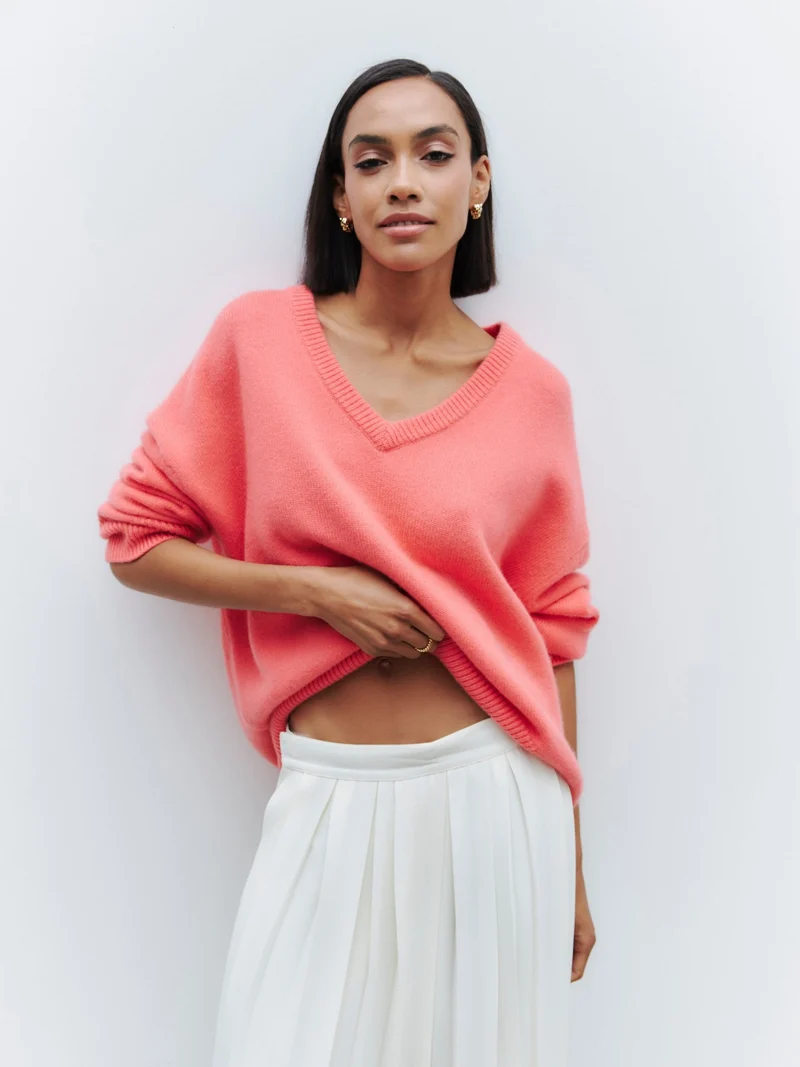 Damen Viskose-Pullover mit tiefem V-Ausschnitt und breiten Bündchen Drune