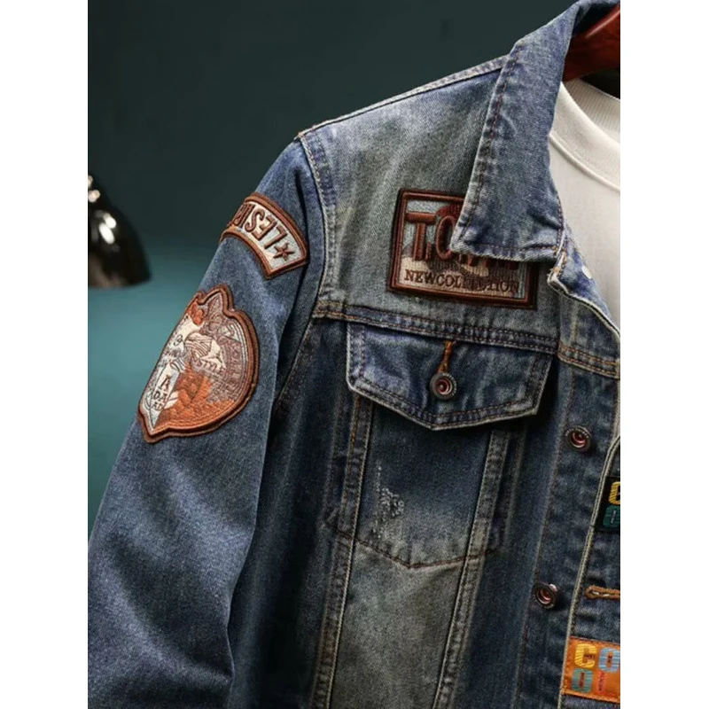 Herren Modische Denimjacke mit gestickten Details Drune
