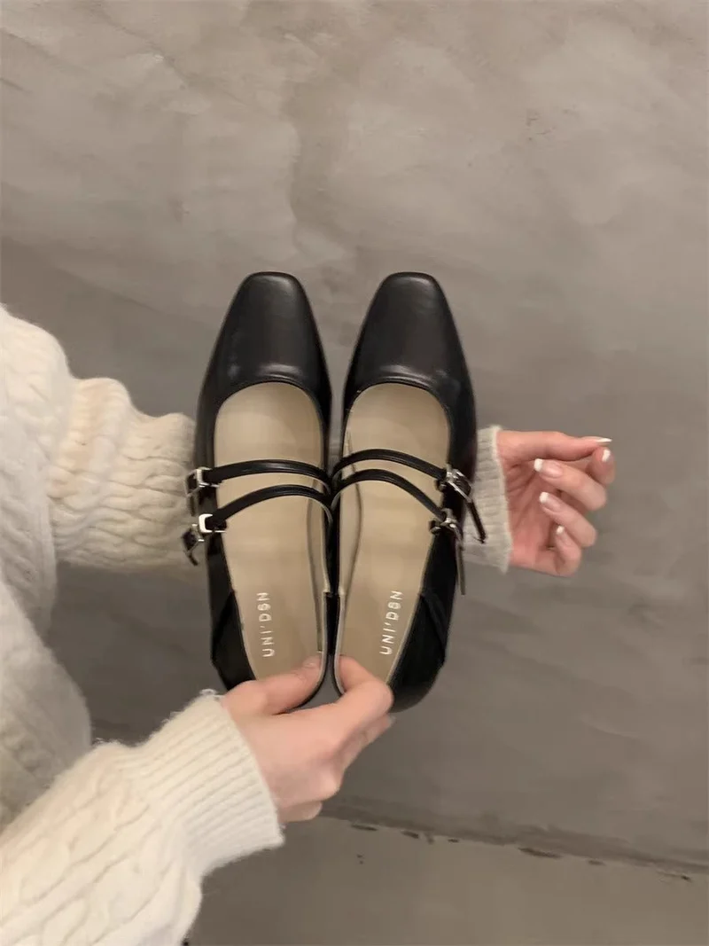 Damen stilvolle Pumps mit verstellbaren Riemen Drune