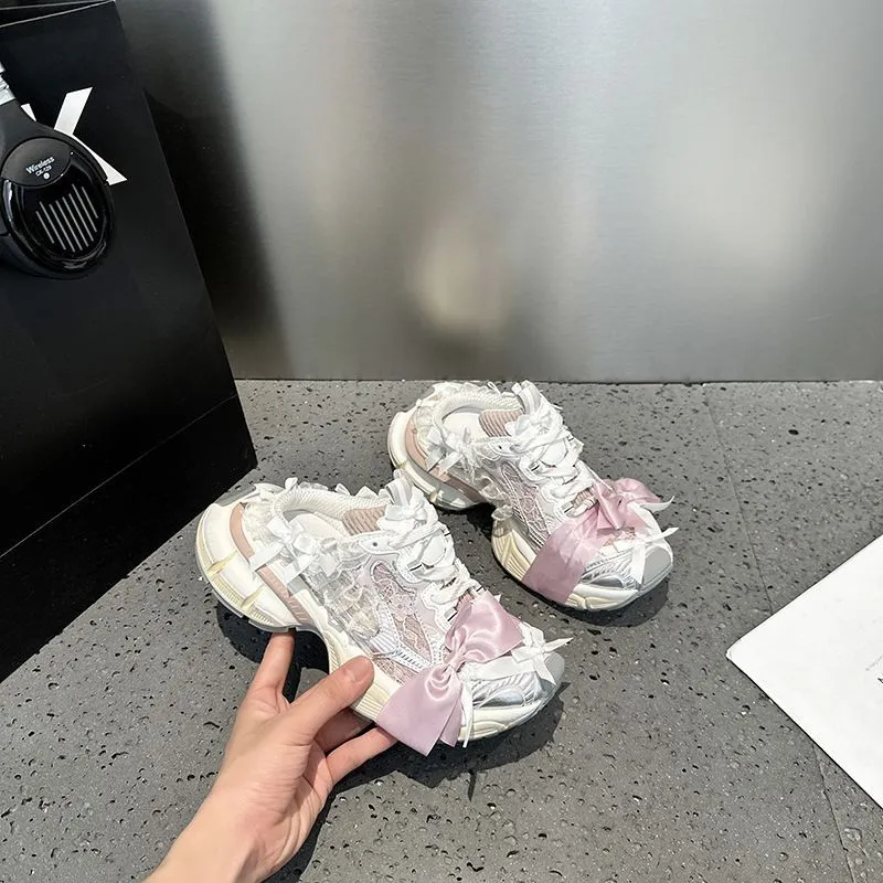 Damen Chunky-Sneaker-Mule mit Satin‑Schleife und Spitzenapplikation Drune