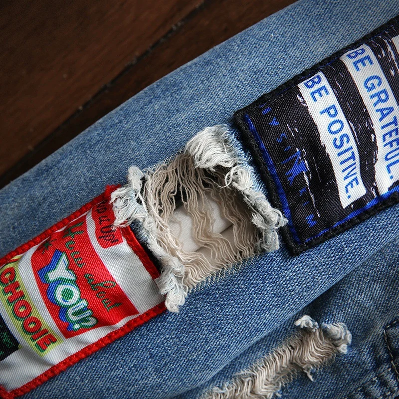 Herren Modische Denimjacke mit kreativen Applikationen Drune