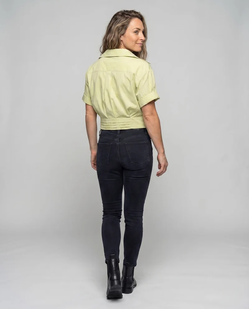 Damen Kurzbluse Matrosenkragen Puffärmel Tailliert