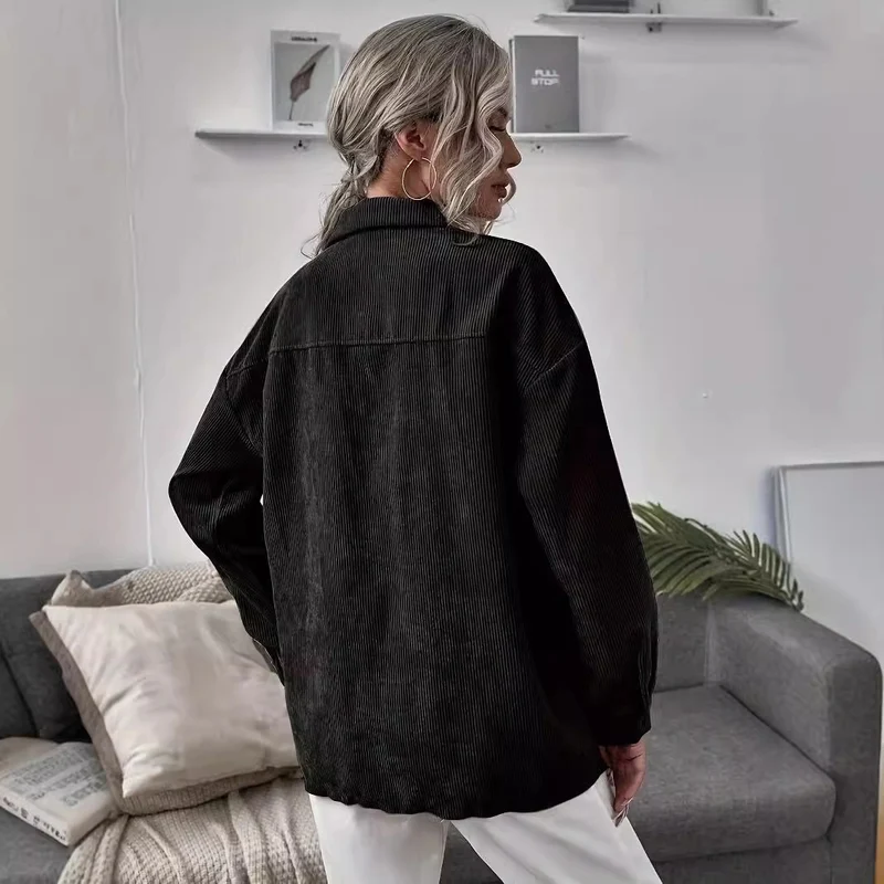 Damen Cord-Overshirt mit Pattentaschen und Oversize-Schnitt Drune