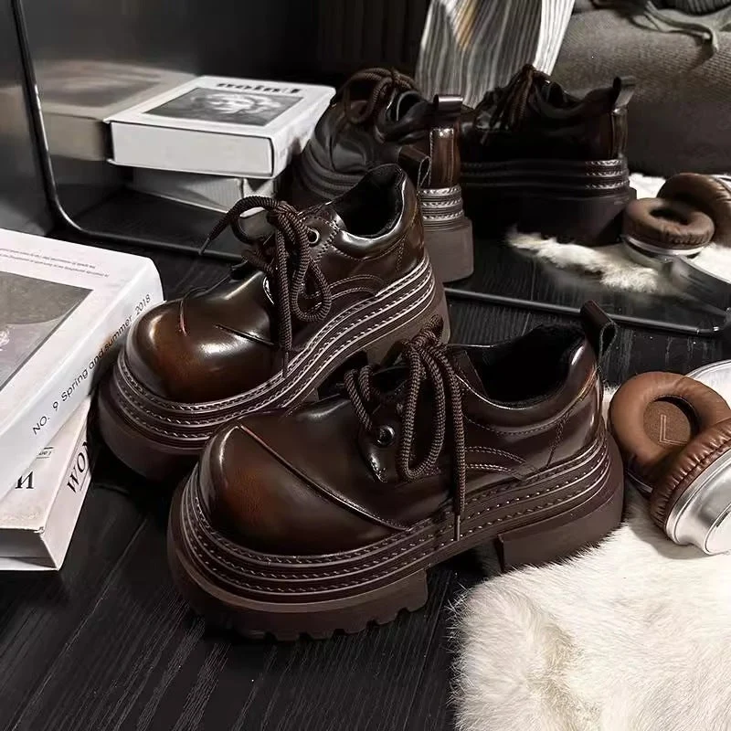 Damen Chunky Schnürschuhe mit doppelter Sohle und innovative Akzent Drune