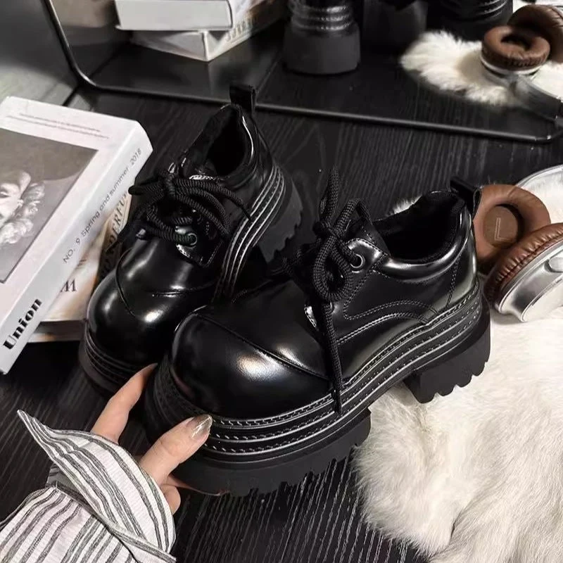 Damen Chunky Schnürschuhe mit doppelter Sohle und innovative Akzent Drune