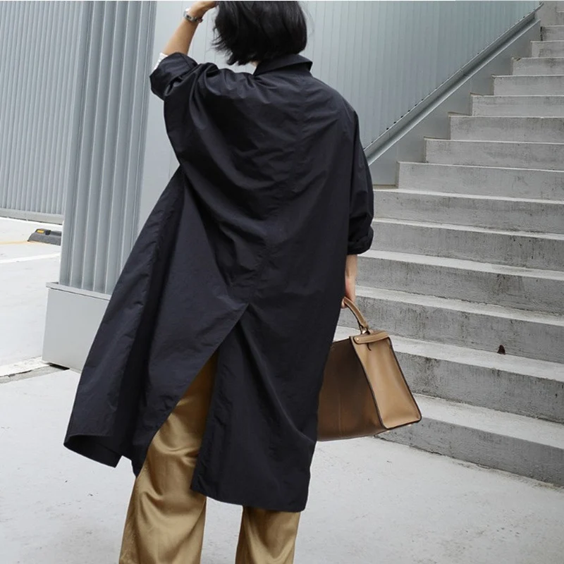 Damen Leichter Maxi-Trenchcoat im minimalistischen Oversize-Cut mit hohem Stehkragen und verdeckter Knopfleiste Drune