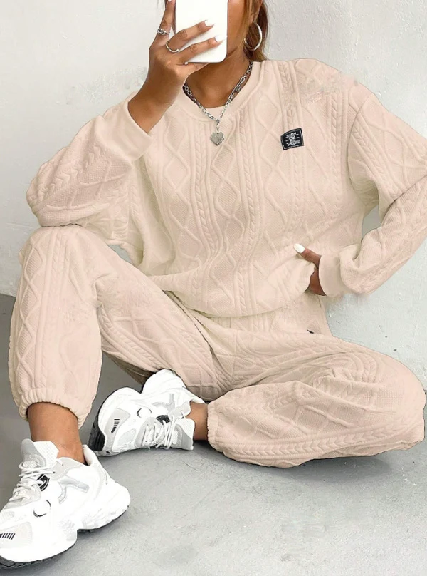 Damen Strickanzug mit strukturiertem Design und bequemer Passform Drune