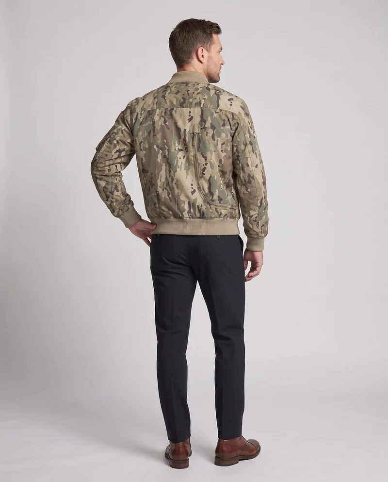 Männliche sportliche Bomberjacke mit mehreren Taschen Drune