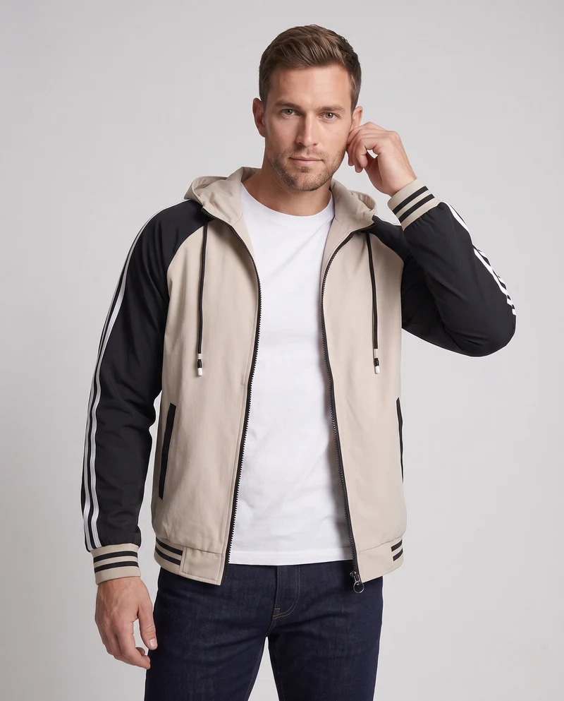 Leichte sportliche Herrenjacke mit Kapuze Drune