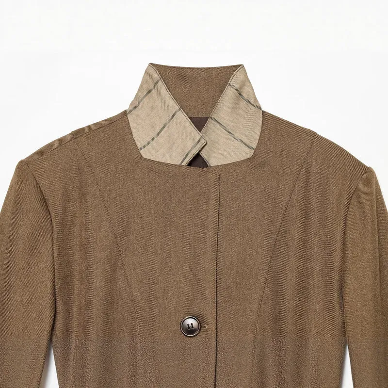 Damen Taillierter Wollblazer mit Stehkragen und Zierknopfleiste Drune
