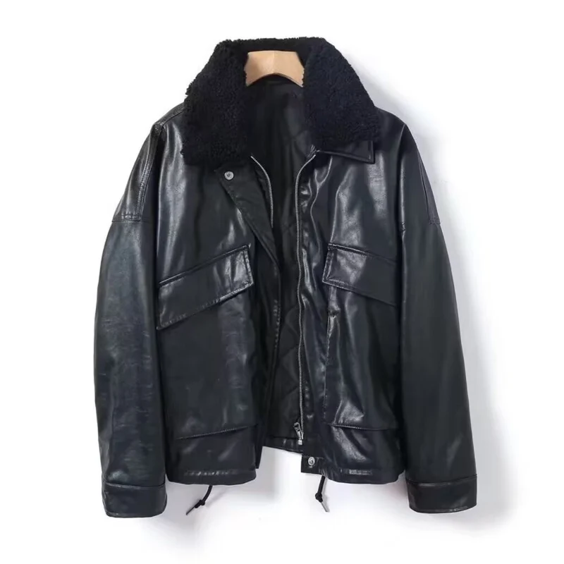 Damen Oversize Kunstlederfliegerjacke mit Teddykragen und Pattentaschen Drune
