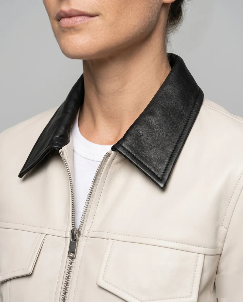 Damen Freizeitjacke mit modernem Kragen und praktischen Taschen