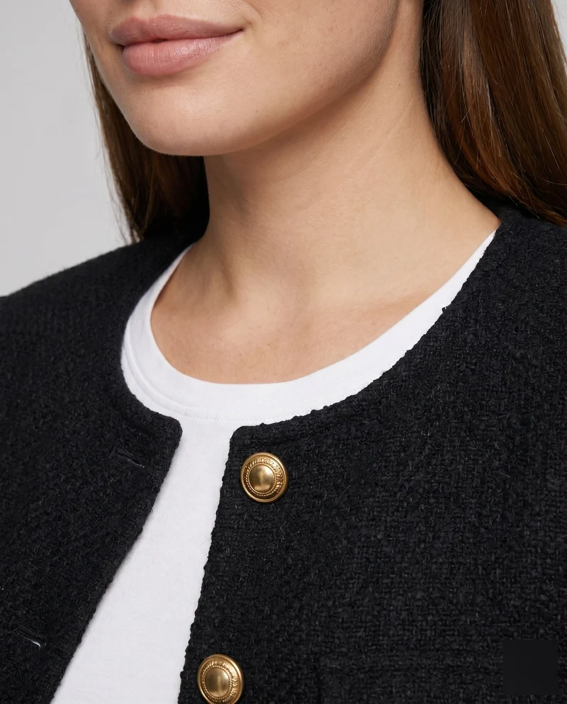 Damen Strukturierte Boucle-Jacke mit Goldenen Knöpfen und Taschen