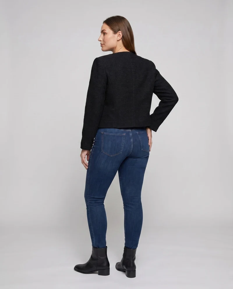 Damen Strukturierte Boucle-Jacke mit Goldenen Knöpfen und Taschen