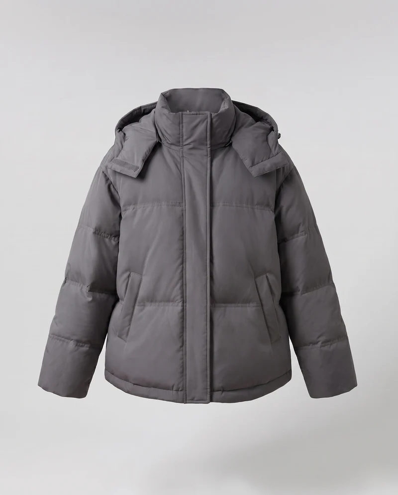 Damen Nan Boxy gepolsterte kurze gesteppte Anorak mit ergonomischer Kapuzenverzierung und extragroßen Klapptaschen