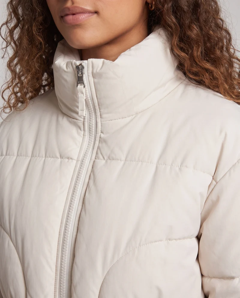Damen feminine A-Linien gesteppter Parka mit verstellbarem Kordelzug, hohem Stehkragen und großen Klappentaschen