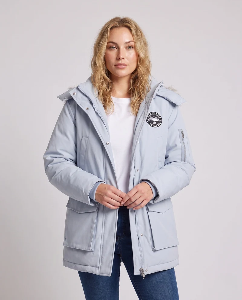 Damen nan funktionale kurze Parka mit abnehmbarem Kunstpelzkragen und Utility-Taschen