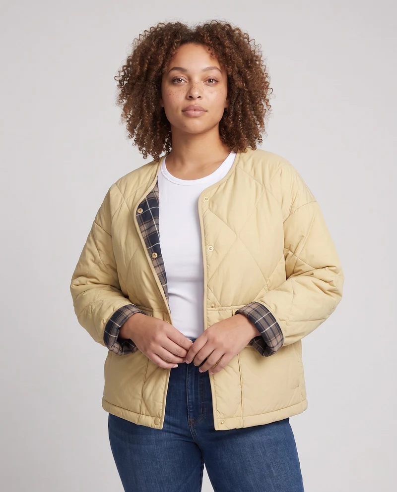 Damen gesteppte boxy kurze Jacke mit verdeckter Druckknopfleiste und extra großen aufgesetzten Taschen