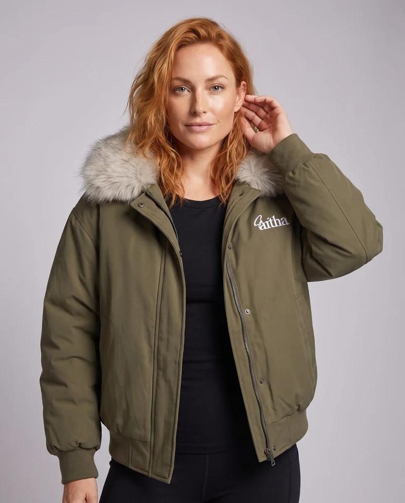 Damen gesteppte Thermo Kapuzenjacke mit abnehmbarem Kunstfellbesatz, verdecktem Reißverschluss und gerippten Bündchen
